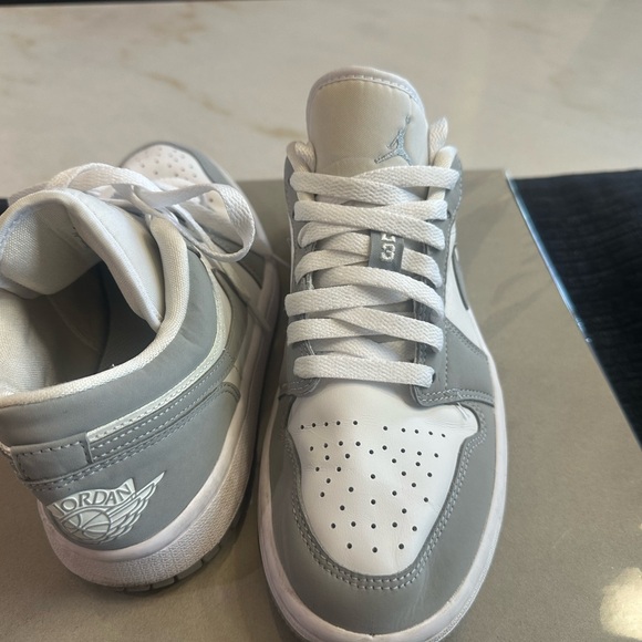 Jordan Low-Top Sneakers in White and Light Gray - Picture 2 of 5